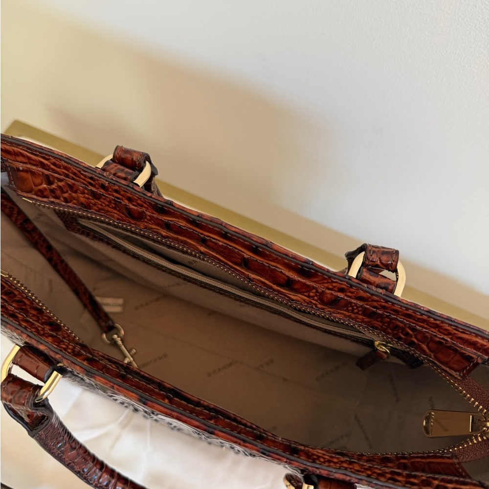 Melbourne Collection Mini Asher Crocodile-Embossed Bag Approx 12 x 8 x 4
NWOT - Picture 3 of 5
